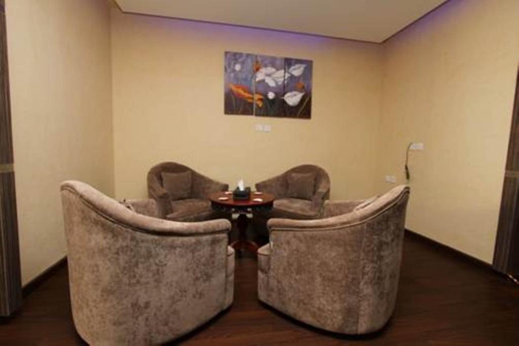 Raoum Inn Arar Exterior foto